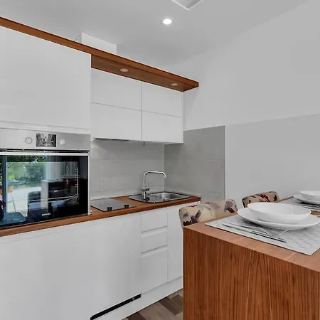 Brotis - Studioapartment - Makarska Exklusiv Apartment Promajna